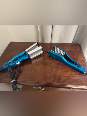 Bed Head totally bent and wave artist Blue Hair Waver and Crimper Set
